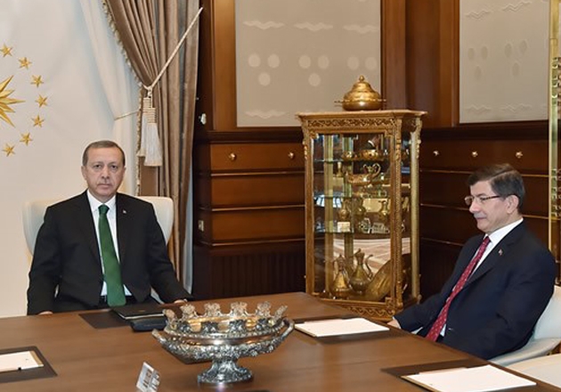 Erdoğan-Davutoğlu görüşmesi başladı
